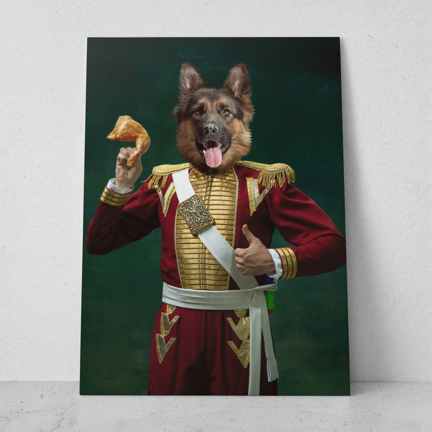Perro militar comiendo pollo (Vertical) #AN06_003