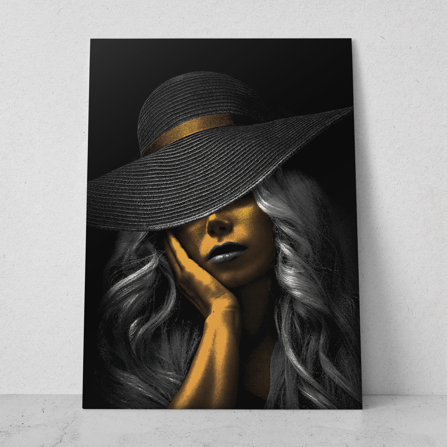 Mujer con sombrero negro - Pinturas Black & Gold (Vertical) #BG05_04