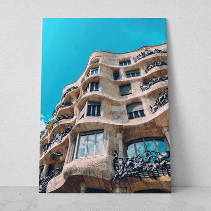 La Pedrera - Casa Milà, Barcelona (Vertical) #PN04_09