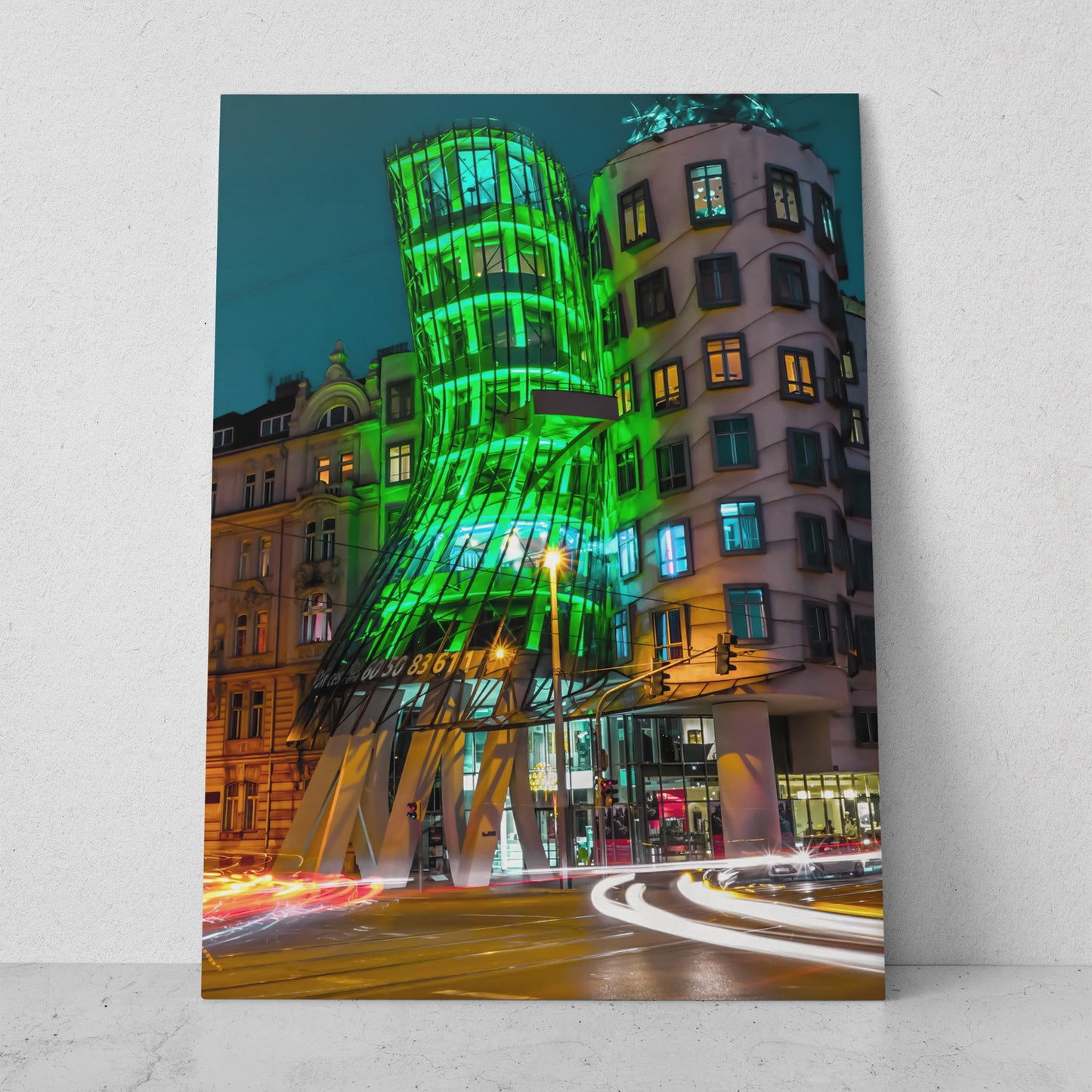 Casa Danzante de noche, Praga (Vertical) #PN04_25