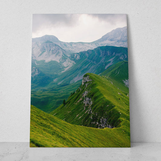 Paisaje verde con montañas (Vertical) #PN09_05